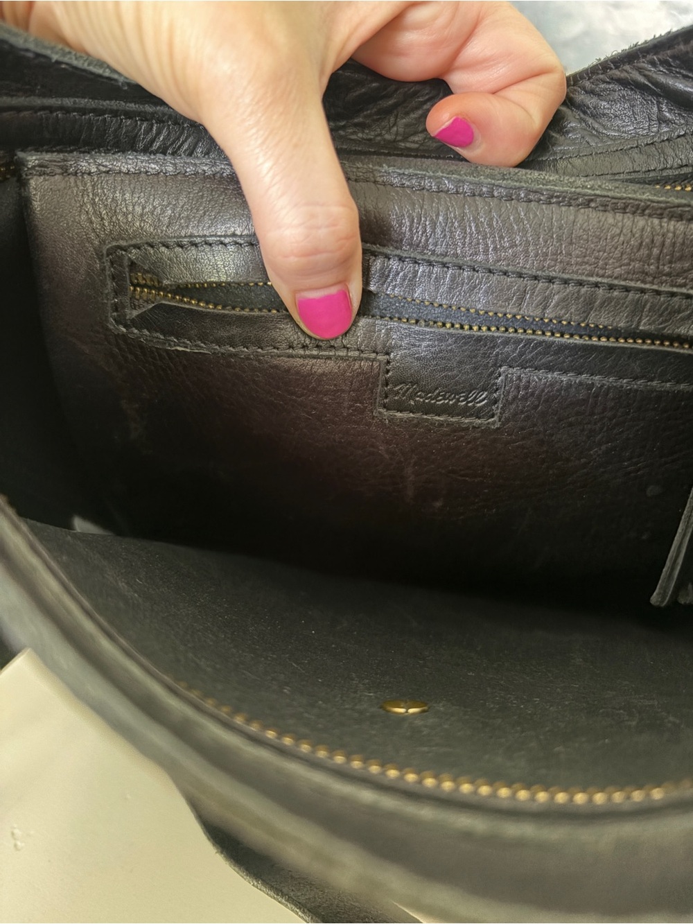 Madewell Transport Leather Shoulder Bucket Bag - Picture 9 of 13